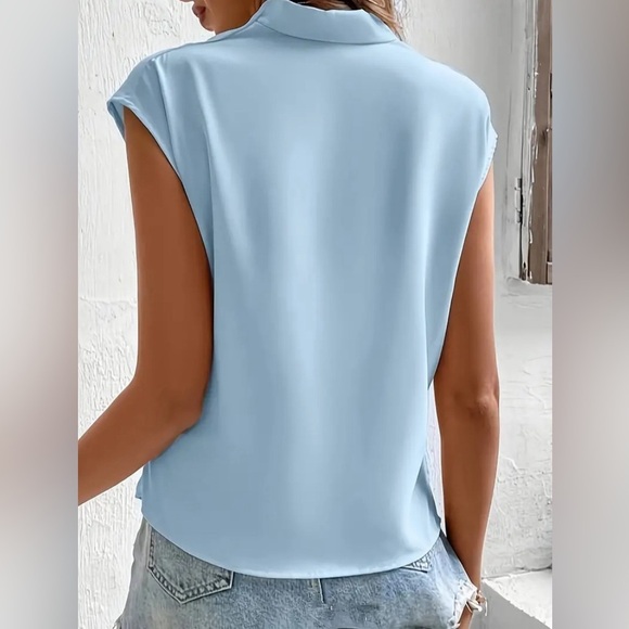 NEW-Lightweight Surplice Neck Blouse - Picture 4 of 4